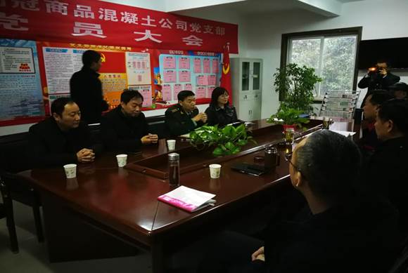 銅官區(qū)區(qū)委常委、人武部到商品混凝土公司開(kāi)展專項(xiàng)督導(dǎo)工作