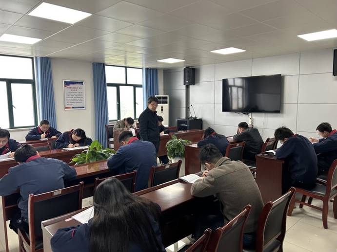 建材公司、檢測公司聯(lián)合開展管理人員業(yè)務(wù)提升考試